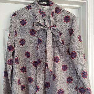 Button Down Blue Print Shirt w/Bow Tie